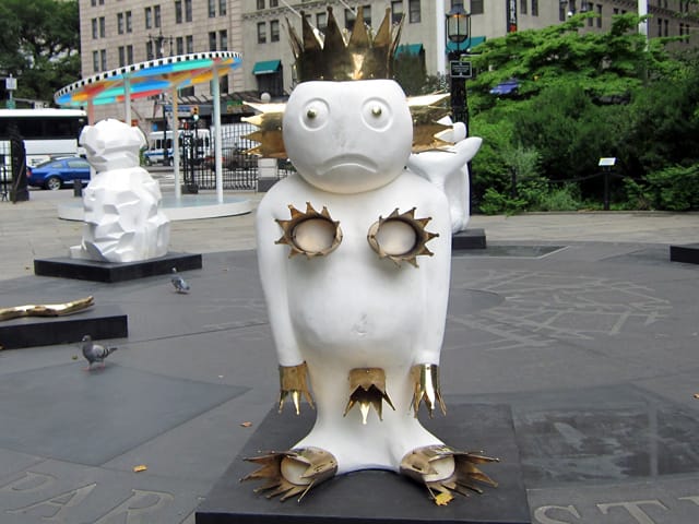 Olaf Breuning, "The Humans" (2007), marble, bronze