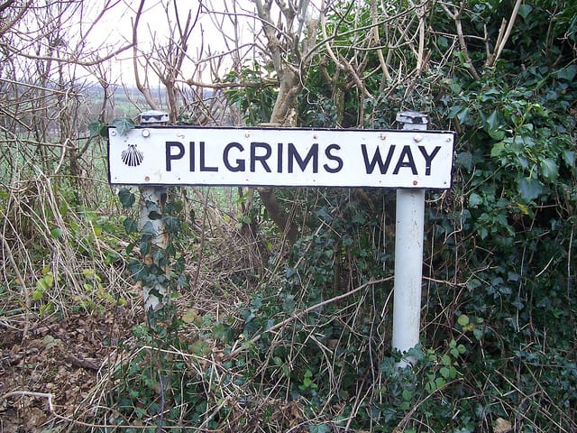 Way of St. James shell on a road sign (photograph by Andrew Bowden/Flickr user)