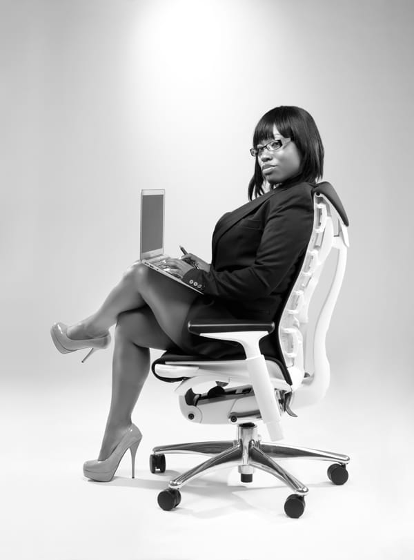 Glam Girl Missy via DIS Magazine