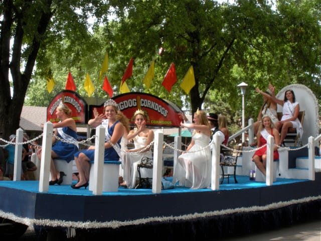 Princesses in the parade