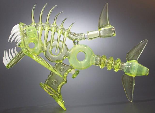 A sculptural bong by Buck (Ryan Harris) who is known for his glass sculpture. (via glassrivers.com)