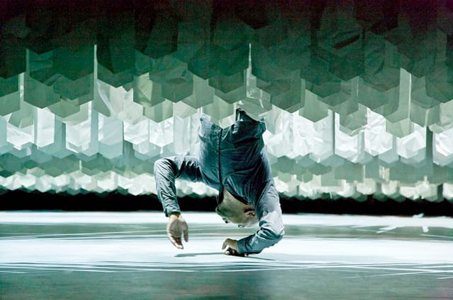 DESH (photograph by Richard Haughton, via Akram Kahn Company)