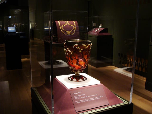 The Lycurgus Cup in situ at the British Museum (click to view larger).