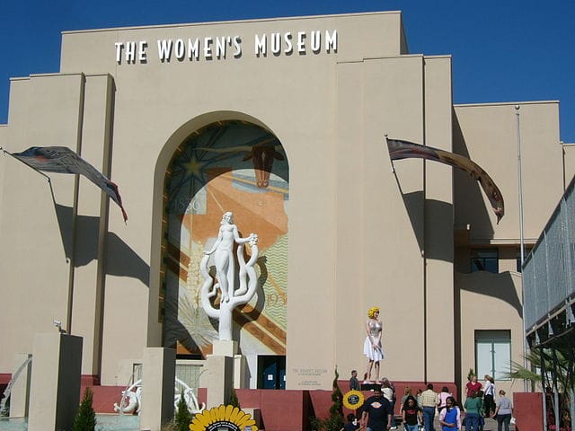 Women's Museum in Dallas (photograph by Stephen Witherden, via Wikimedia)