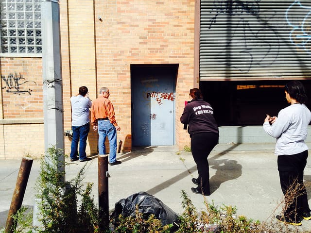 A view of the new Greenpoint Banksy before it was covered up. (photo by the author for Hyperallergic)