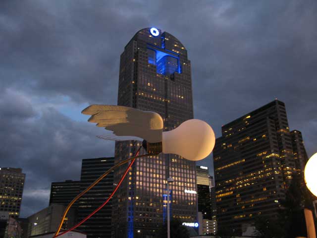 Ingo Maurer's oversize lightbulb "Lucellino" (all photos by the author for Hyperallergic)