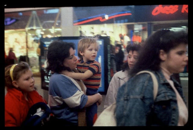 "Walking Shopping" from Michael Galinksy's project "Malls Across America"