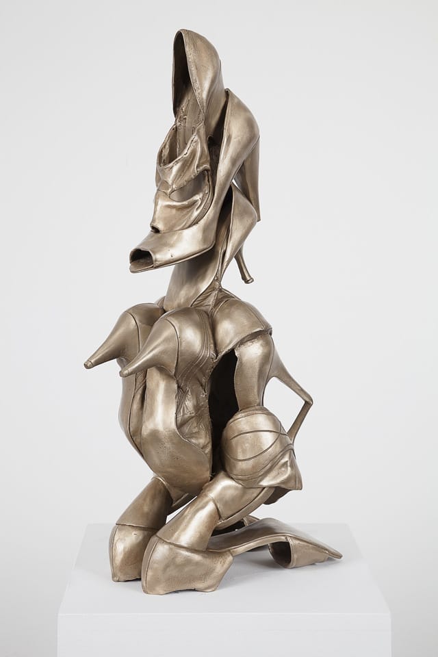 Willie Cole, "Shoonufu Female Figure" (2013), bronze with unique patina  25 x 9 1/2 x 13 in/63.5 x 24 x 33 cm, edition of 7 (photo: Joerg Lohse)