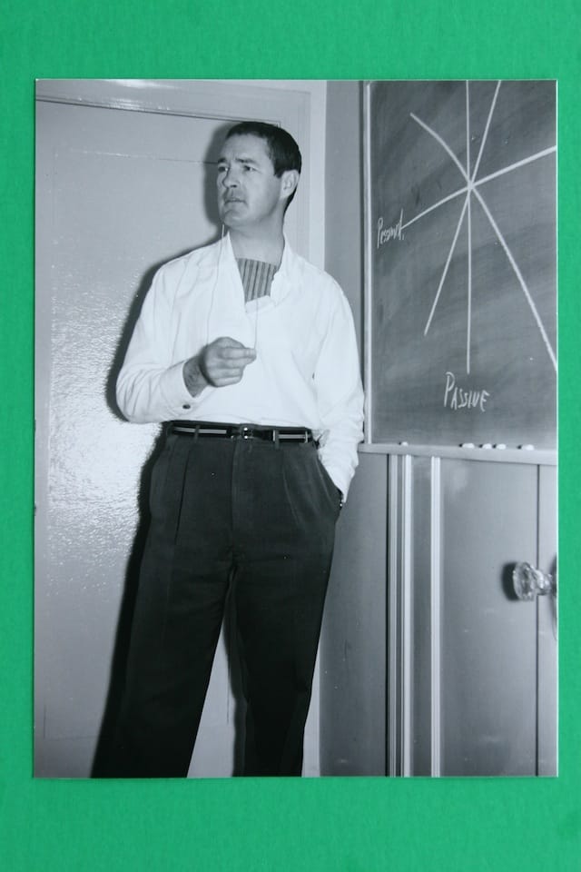 Photos Courtesy of The New York Public Library, Manuscripts & Archives Division: Tim Leary giving a seminar in the mid-1950s on his first book, Interpersonal Diagnosis of Personality, which made his reputation in the field of clinical psychology before he went to Harvard to begin his research with psychedelic drugs.