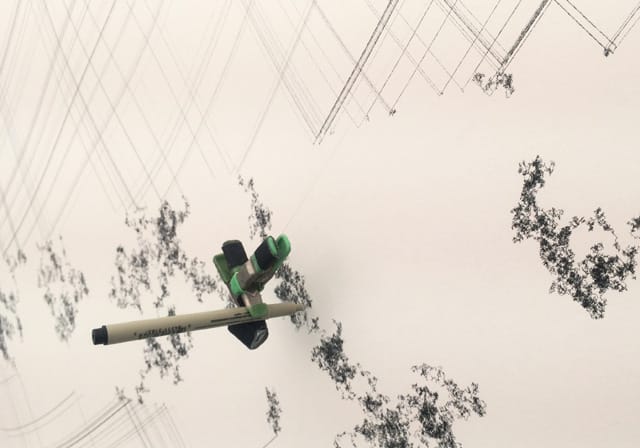 Detail of Tristan Perich’s drawing system. (image courtesy of Bitforms Gallery, New York)