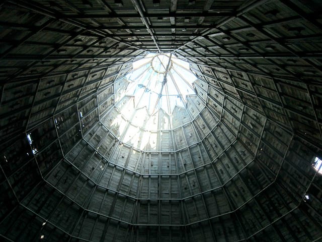 The "teepee church" designed by Bruce Goff (photograph by the author)