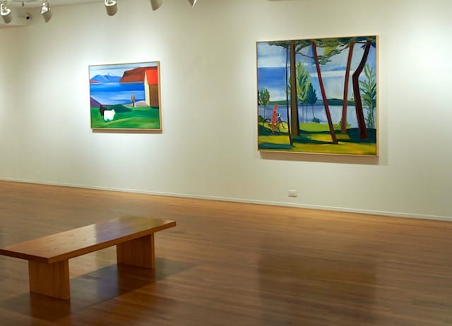 Installation view, "Louisa Matthiasdottir: Paintings and Works on Paper" at Tibor de Nagy Gallery (photo by the author for Hyperallergic)