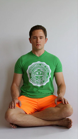 Jeffrey Augustine Songco, "Blissed Out" (2013), HD looping video. (image courtesy the artist and Steven Wolf Fine Arts, San Francisco, via asianart.org)