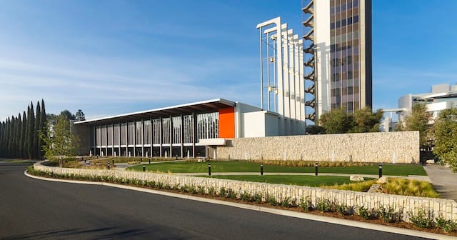 The Arboretum in Garden Grove, California (photograph by Christian Costea Photography, Inc.)