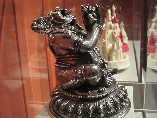 Daka used for consecrating medicines (18th century), silver, Tibet. Medicines would be placed in the mouth and then poured into the mouth of the ill