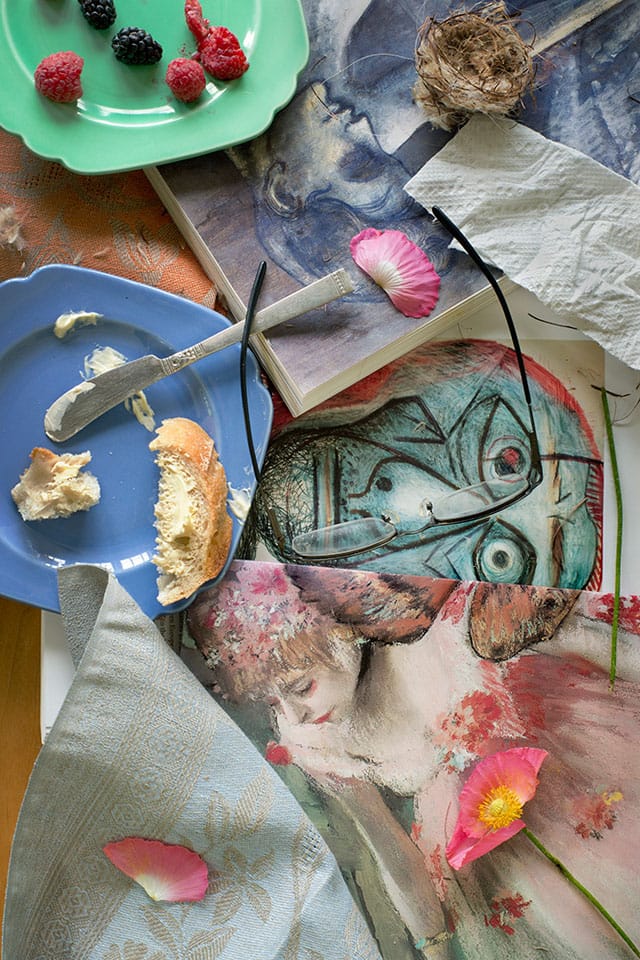 Jed Devine, "Untitled (Looking at You)" (2013), archival pigment ink print, 34" x 24" (click to enlarge)