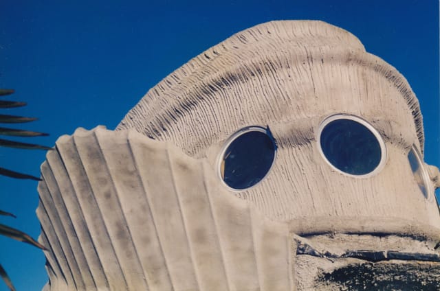 Ojo Del Sol designed by Eugene Tssui, Berkeley, California (photograph by Eugene Tssui)