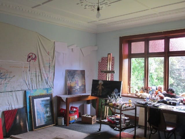 Sharon-Singer-studio