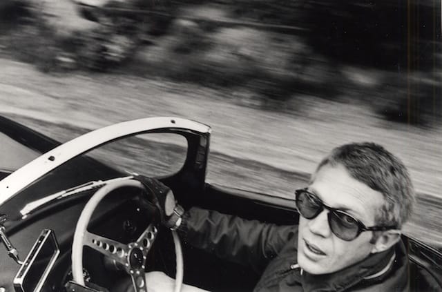 William Claxton, "Steve McQueen" (1962), Gelatin silver print (Fahey/Klein Gallery, Los Angeles, CA; © William Claxton Estate, courtesy Fahey/Klein Gallery, Los Angeles, CA)