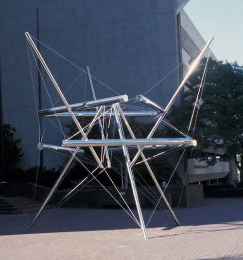Coronation Day (1980) by Kenneth Snelson is installed in front of Buffalo's City Court Building (courtesy of the city of Buffalo)