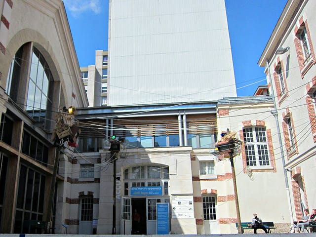 Pascale Marthine Tayou, "Court-Circuit" (201)