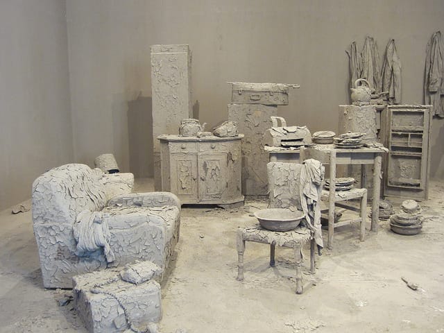 Chen Zhen, "Purification Room" 