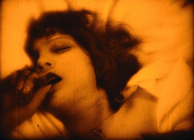 FILM IST. a girl & a gun 