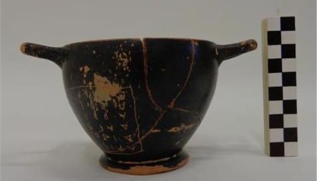 Pericles' alleged wine cup (photo via Ta Nea)