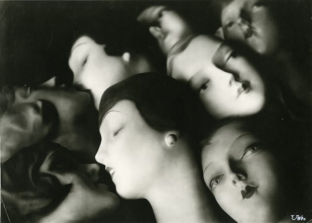 "Träumende" ("The Dreamers") by Umbo, 1928–9 (Image courtesy of  Kicken Gallery, Berlin © Phyllis Umbehr / Galerie Kicken Berlin / DACS 2014)