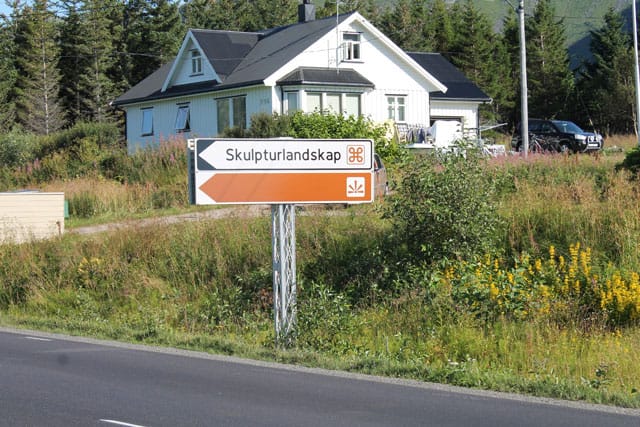 Road sign for Artscape Nordland (all photos by the author for Hyperallergic)
