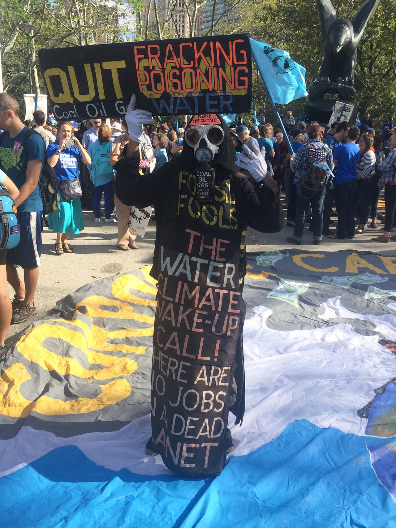 In Battery Park (photo by Hrag Vartanian/Hyperallergic)