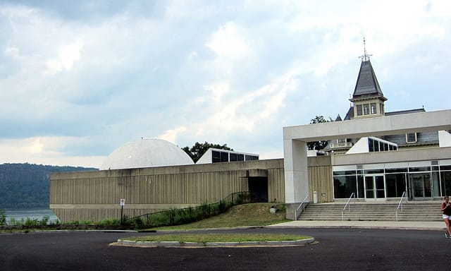 Hudson River Museum & Glenview Mansion
