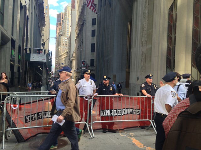 Before (photo by Mostafa Heddaya/Hyperallergic)