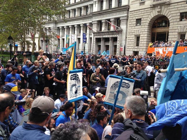 Heavy media presence around protesters (photo by Mostafa Heddaya/Hyperallergic)