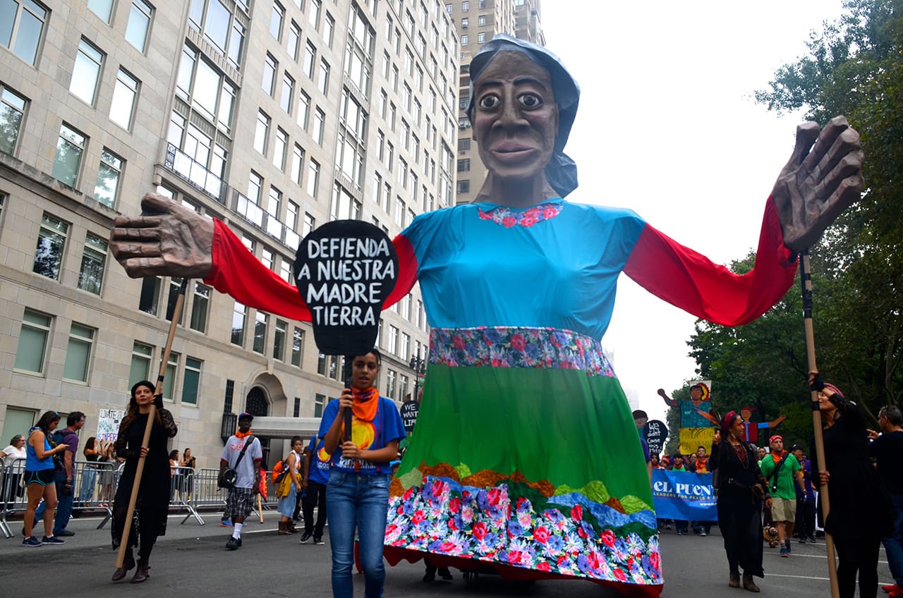 Madre-Tierra-from-art-collective--Papel-Machete1280