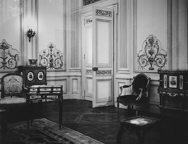 Open Door, Metropolitan Museum of Art, 1999 - photo courtesy of Lennon Weinberg, Inc.