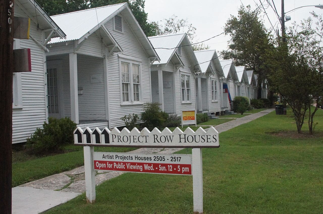 Lowe's Project Row Houses in Houston (photo  by Hourick/Wikipedia)