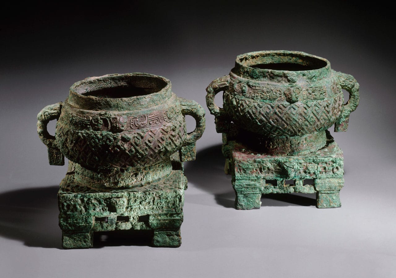 Pair of gui vessels, China (11th century BCE), bronze, 25 cm, Musée national des arts asiatiques-Guimet, Paris (National Museum for Asian Arts) (© Musée Guimet, Paris, Dist. RMN-Grand Palais / Jean-Michel Routhier) 