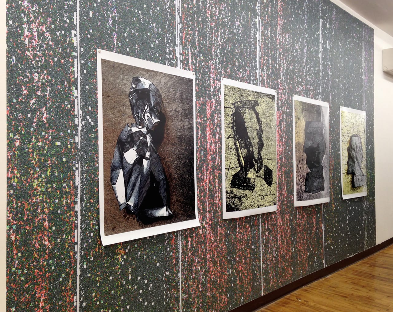 Bai Ye, "Infinitely Close" (2014), 3 digital prints on digital wallpaper, 10' x 16'