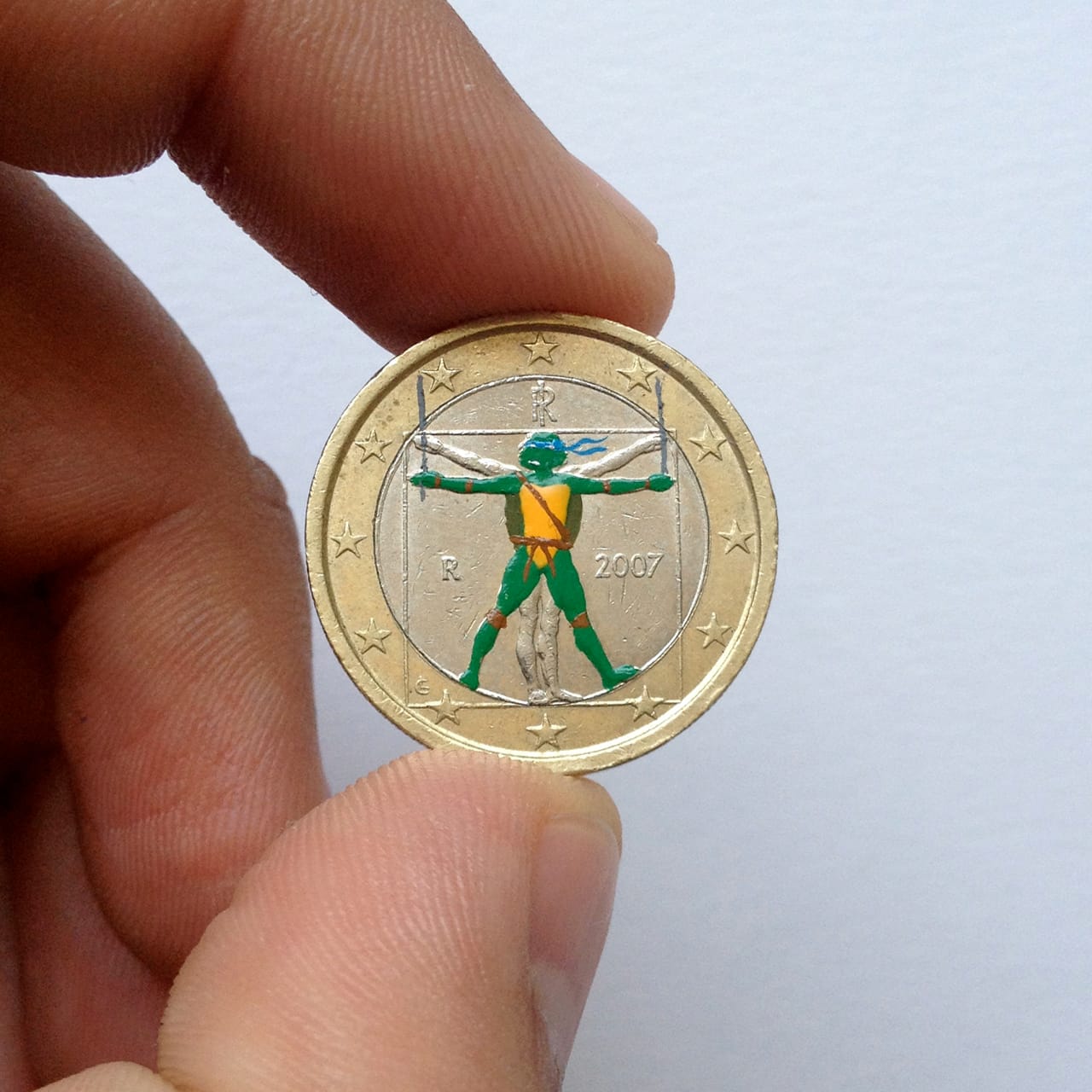Andre Levy coin painting of the Teenage Mutant Ninja Turtle Leonardo
