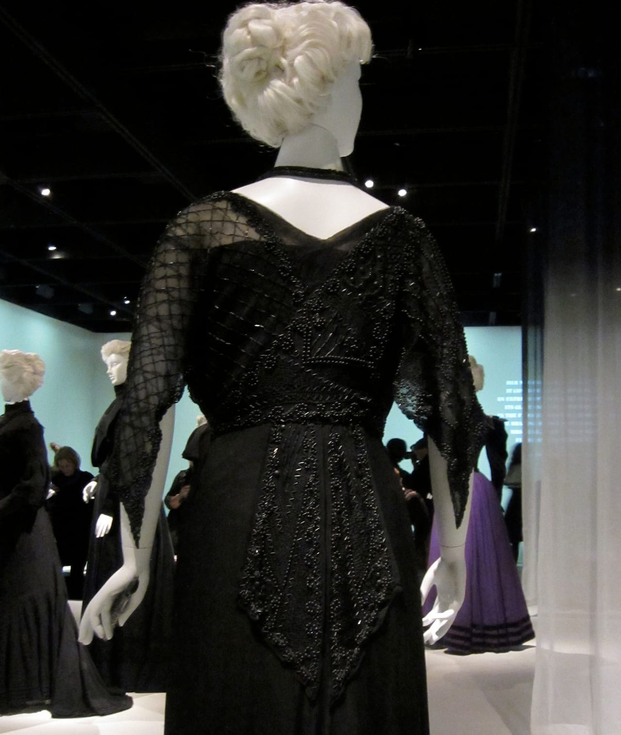 Death Becomes Her: A Century of Mourning Attire