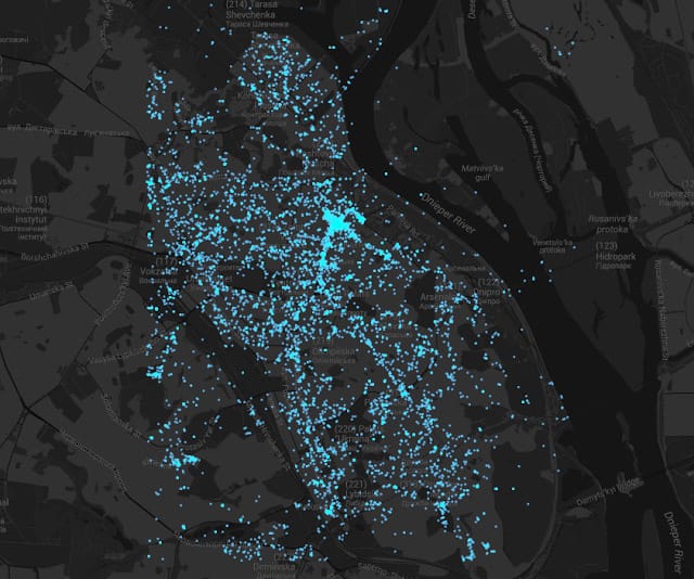 144 Hours in Kiev: map of Kiev with cluster of photos in Independence Square
