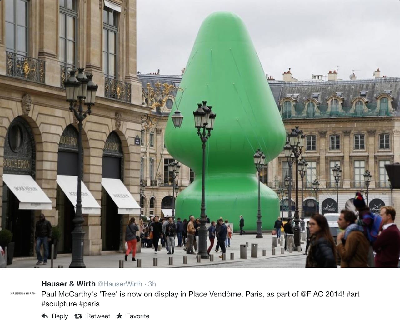 Artist Paul McCarthy’s gallery coos about the new public work. (via @HauserWirth/Twitter)