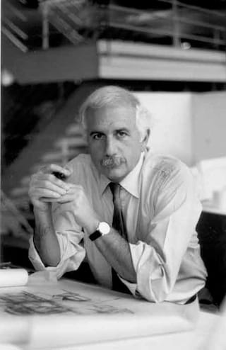 The architect Moshe Safdie (Image via Wikimedia)