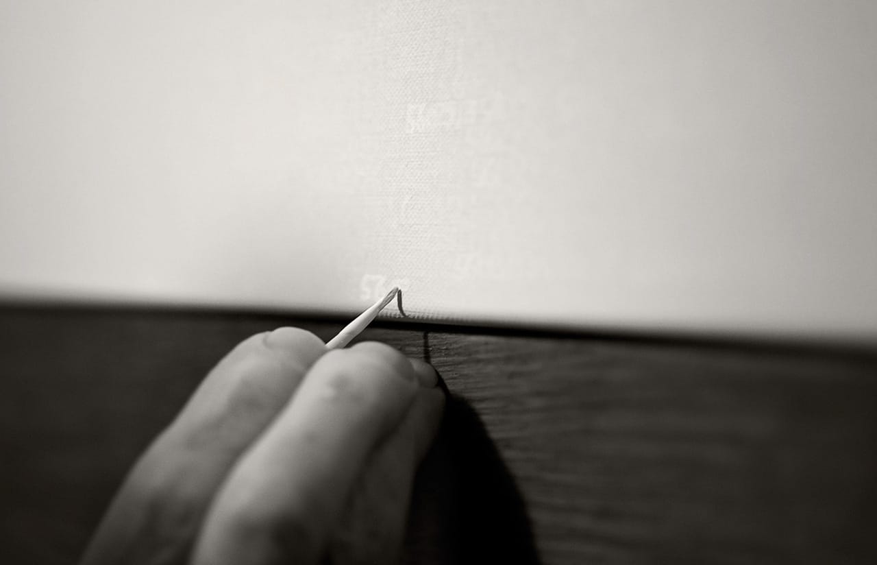 Roman Opalka working on the second to last Détail painting in his studio, Le Bois Mauclair, February 14, 2011 (photo by Vincent Lespinasse, courtesy Dominique Lévy Gallery)