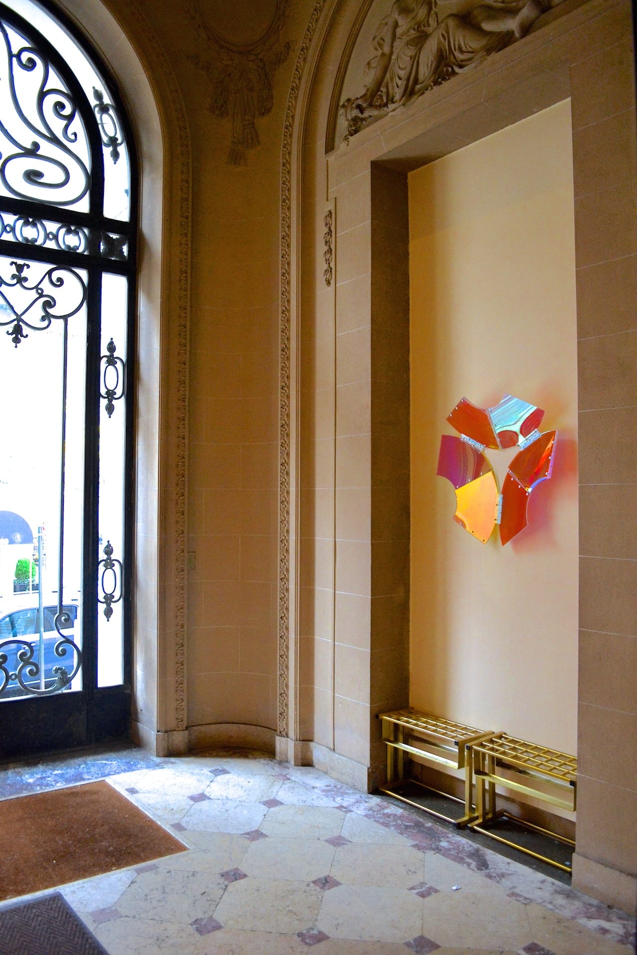 Marta Chilindron, “Ring” (2013), acrylic, dimensions variable, diameter: 30 in