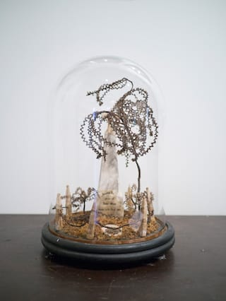 Dome with hairwork graveyard scene (1886), collection of Evan Michelson.