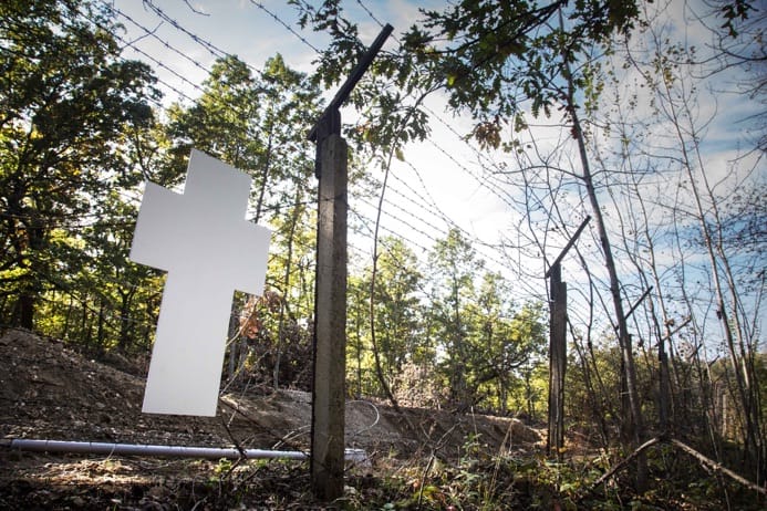A cross relocated to the EU border fence in Bulgaria (Image courtesy of the Center for Political Beauty)