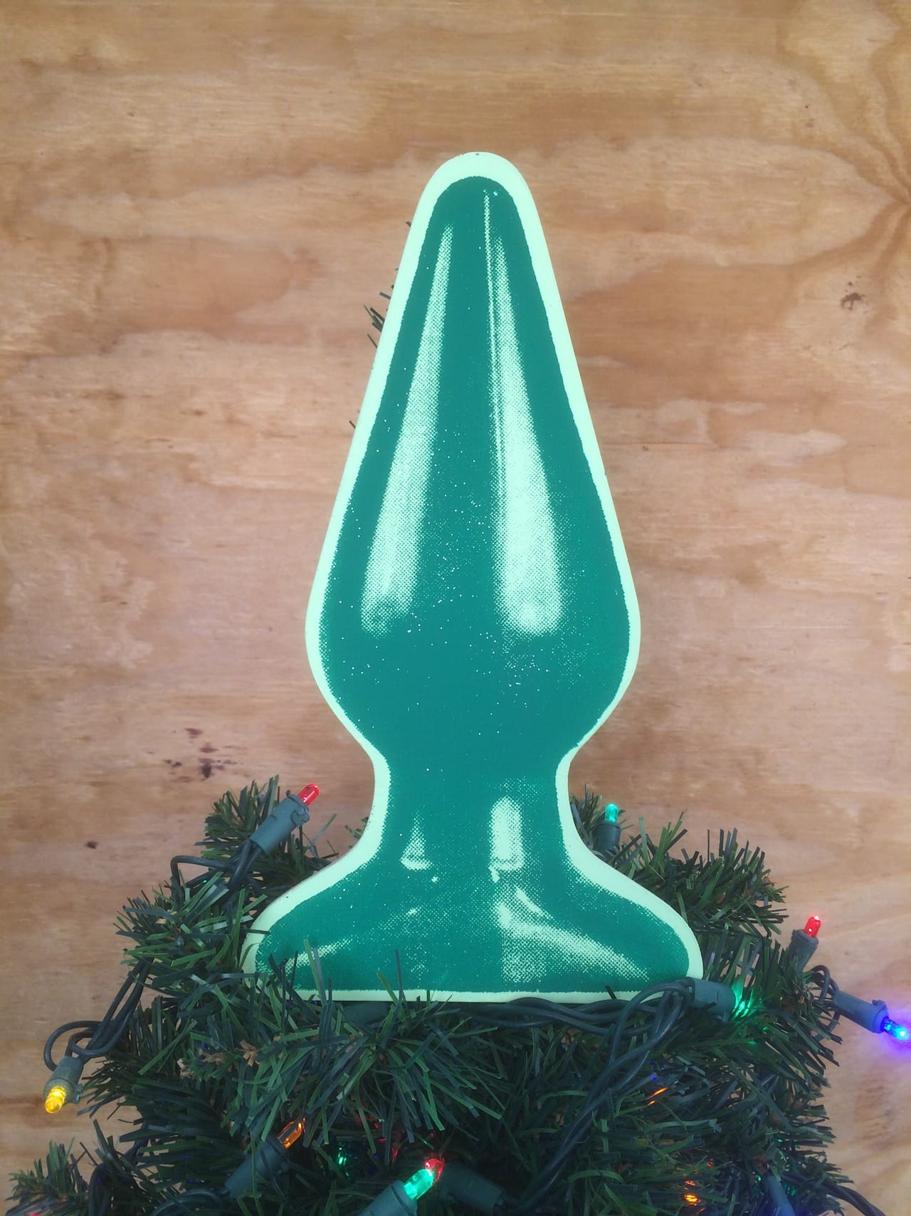 Ryan Humphrey's Christmas tree topper in a shade of green matching Paul McCarthy's original "Tree" (click to enlarge)