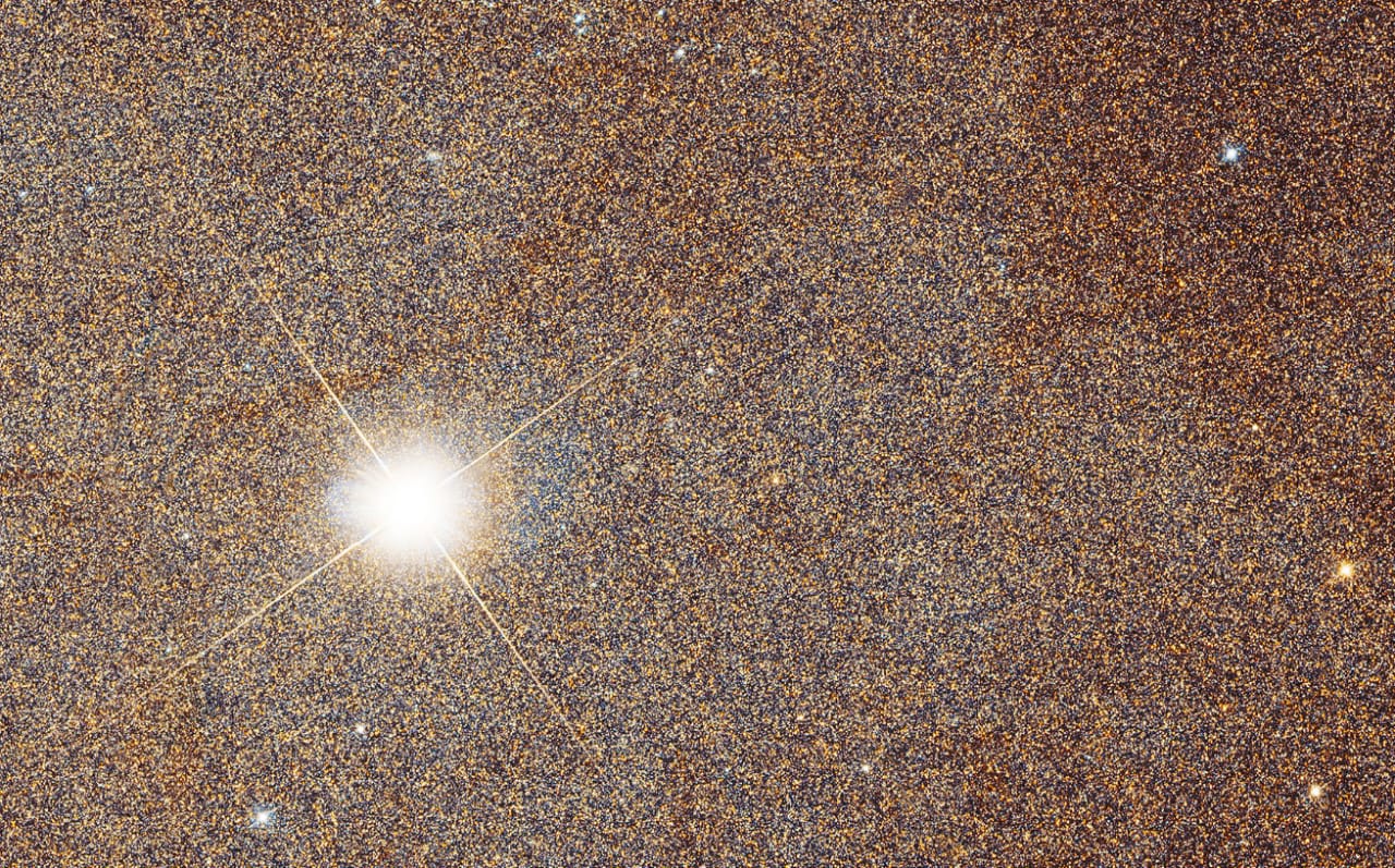 A detail of the new Andromeda galaxy photograph (screenshot by the author for Hyperallergic)